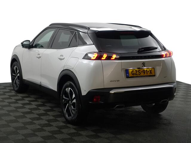 Peugeot 2008 1.2 PureTech GT Pack Aut- Two Tone, Carplay, Android Auto, Sfeerverlichting, Carbon, 360 Camera, Virtual cockpit
