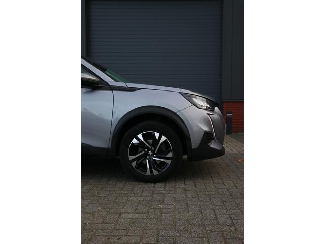 Peugeot 2008 1.2 PureTech Active Pack 360 camera | stoelverwarming |