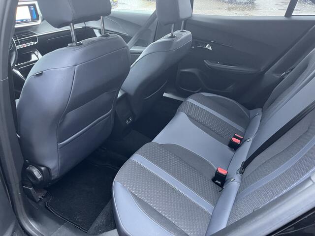 Peugeot 2008 1.5 BlueHDi Blue Lease Allure / Virtual / Pdc / Camera / Carplay Led
