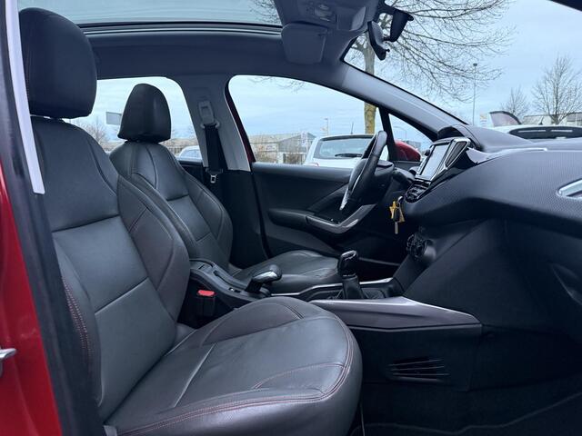 Peugeot 2008 1.2 PureTech Blue Lion 2e Eigenaar,Navi,110pk,Pano,Leder,Airco,Cruise,Pdc,Weinig Km,N.A.P,Nieuwe Apk bij Aflevering