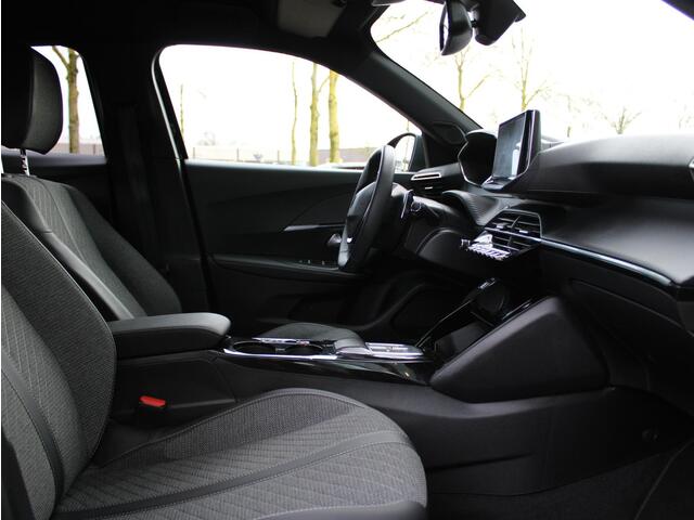 Peugeot 2008 1.2 PureTech 130 Allure | Apple Carplay / Camera / Stoelverwarming