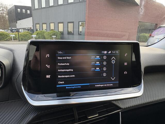 Peugeot 2008 1.2 PureTech Active Pack Automaat, Parelmoer lak, Navigatie, LED, Parkeersensoren