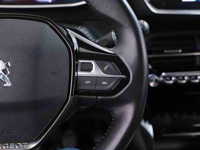 Peugeot 2008 1.2T 130PK Allure Trekhaak/Winterpakket/Ecc/Camera