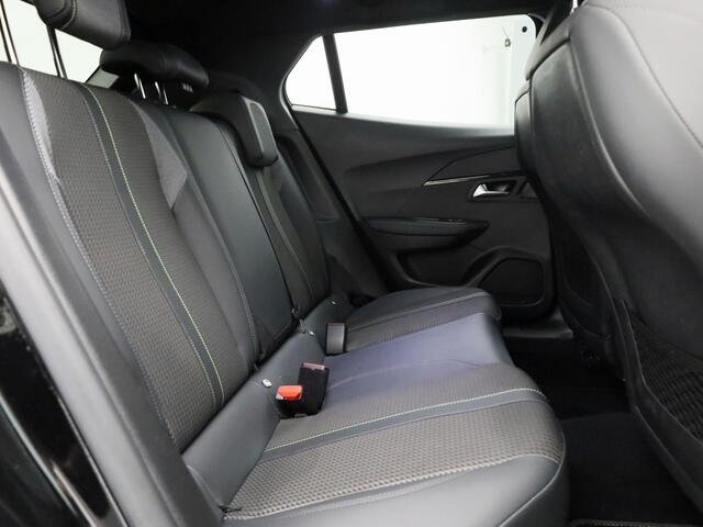 Peugeot 2008 1.2 PureTech 130 PK Automaat GT-Line | CAMERA | KEYLESS