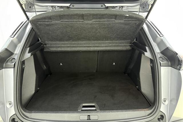 Peugeot 2008 1.2 PureTech Allure 130 PK | 8-Traps Automaat | Camera | Navigatie | Trekhaak | Parkeersensor | Mirror Screen | Apple Carplay | 1e eigenaar | Dealer onderhouden