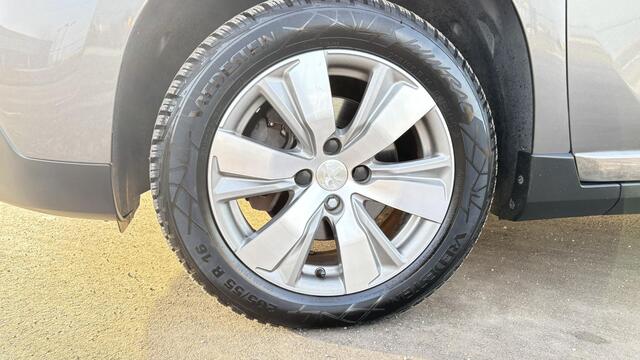 Peugeot 2008 1.2 PureTech Allure