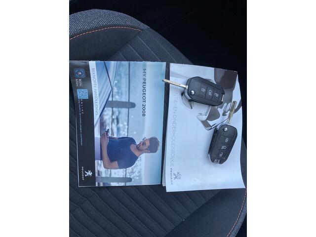 Peugeot 2008 1.2 Active Automaat | Apple Android Auto | Cruise | LED | Navi