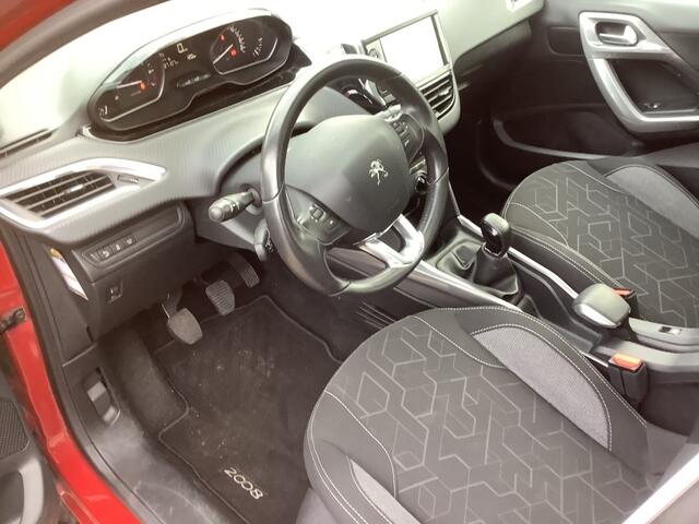 Peugeot 2008 1.2 PURET. BLUE LION