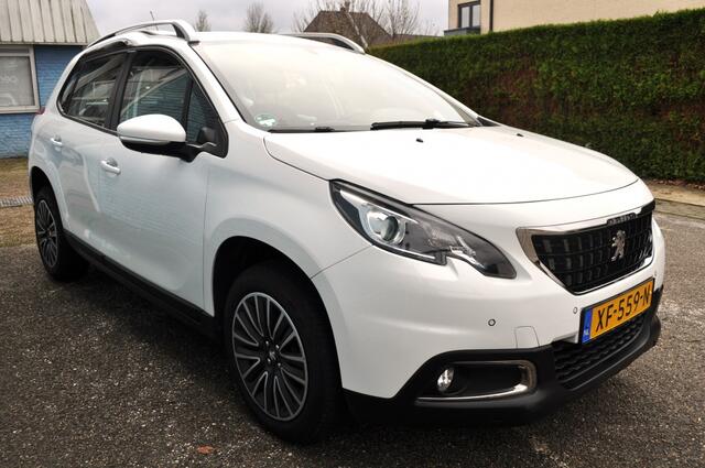 Peugeot 2008 1.2 Active Autom 110Pk pdc v+a clima
