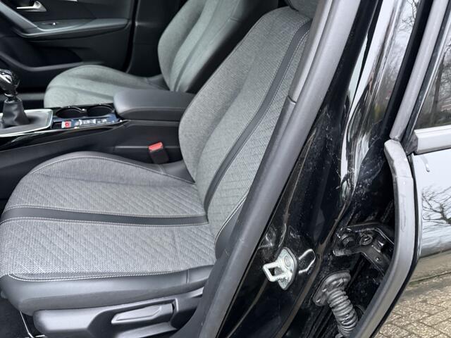 Peugeot 2008 1.2 PT Active Pack