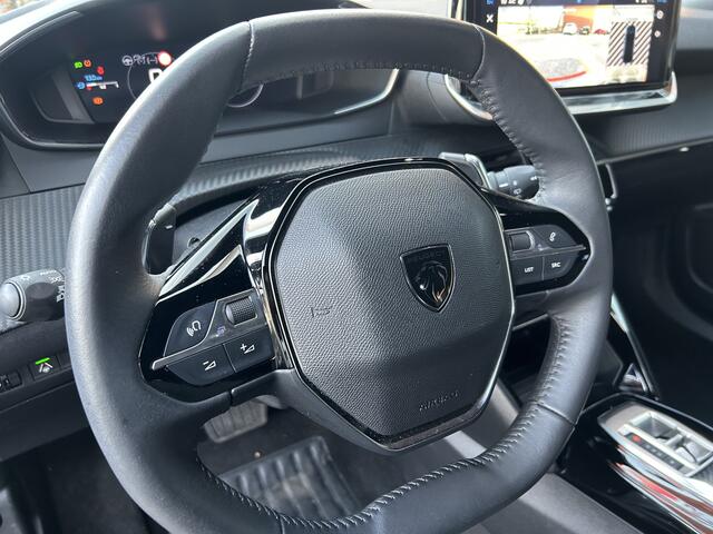 Peugeot 2008 1.2 PureTech 130 Allure // FULL LED // ADAPTIV. CRUISE // DODEHOEKDETECTIE // NAVI + CARPLAY // VOOR + ACHTER CAMERA