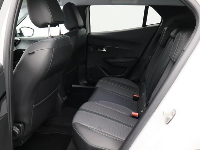 Peugeot 2008 1.2 PureTech Blue Lease Allure/ trekhaak/ zeer mooi!