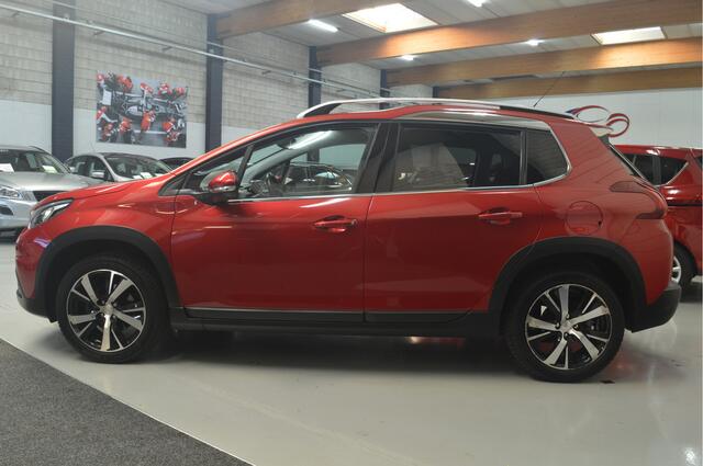 Peugeot 2008 1.2 PureTech Allure / AUTOMAAT // 105.000 km // CLIMA // CRUISE // TREKHAAK // DEALER ONDERHOUDEN // ** ZATERDAG 27-12 BELLEN VOOR BEZICHTIGEN **