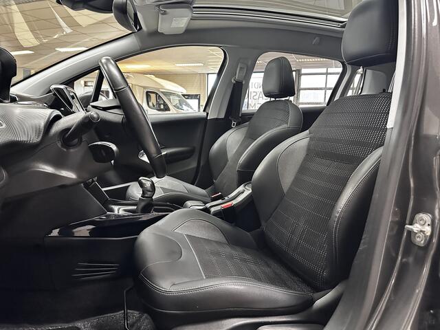 Peugeot 2008 1.2 PureTech GT-line /D-Riem Verv 83000KM! /Trekhaak! /Pano-Dak /Camera /Apple + Android /DAB+! /Navi /Climat /Cruise /Elek. pakket /Bluetooth /16"LMV /LED Dagrijverl. /Extra getint glas /PDC /Mistlampen.