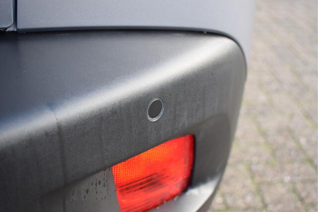 Peugeot 2008 1.2 PureTech Allure | NL-Auto | Keyless-Entry | Navi | Automaat