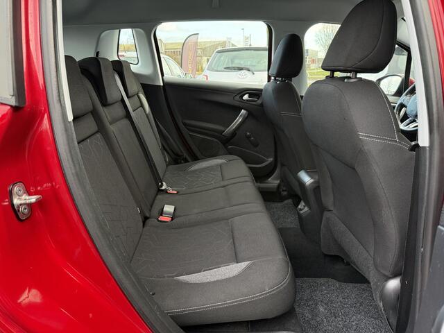 Peugeot 2008 1.2 PureTech Blue Lion Automaat,110pk,Trekhaak,Dealer Onderhouden,Navi,Airco,Cruise,Pdc,N.A.P,Bj 12-2017,Distributie vv 2023,Apk tot 06-2026