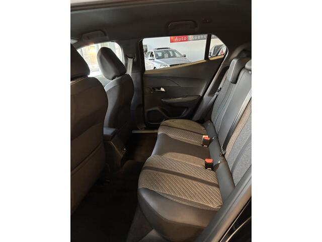 Peugeot 2008 1.2 130pk Allure - FACELIFT - CARPLAY - PDC V+A