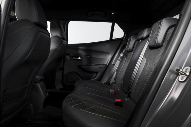Peugeot 2008 1.2 Hybrid 145 GT - Automaat | Alcantara Pack | Drive Assist Pack | Dig. Cockpit | Adapt. Cruise | Stoelverw. | PDC | Camera | NAV + App. Connect | ECC | DAB | LM 17" | 7665