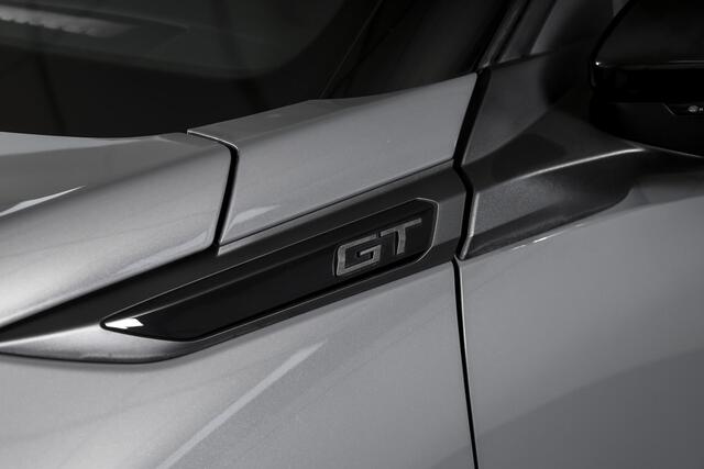 Peugeot 2008 1.2 Hybrid 145 GT - Automaat | Alcantara Pack | Drive Assist Pack | Dig. Cockpit | Adapt. Cruise | Stoelverw. | PDC | Camera | NAV + App. Connect | ECC | DAB | LM 17" | 7665