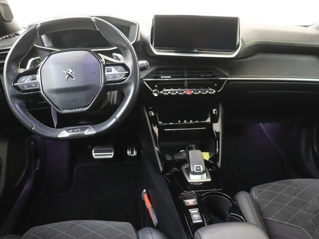 Peugeot 2008 1.2 PureTech GT Pack | Schuifdak | Stoelverwarming | Alcantara | 18 Inch |