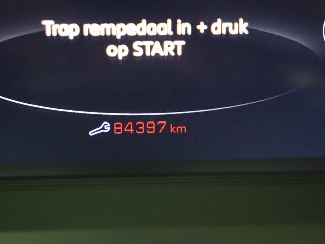 Peugeot 2008 1.2 PureTech GT Pack | Schuifdak | Stoelverwarming | Alcantara | 18 Inch |