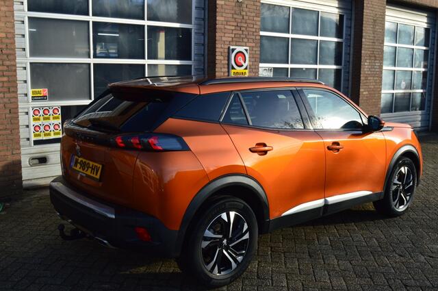 Peugeot 2008 1.2 PT Allure Pack, Trekhaak Camera, Pdc