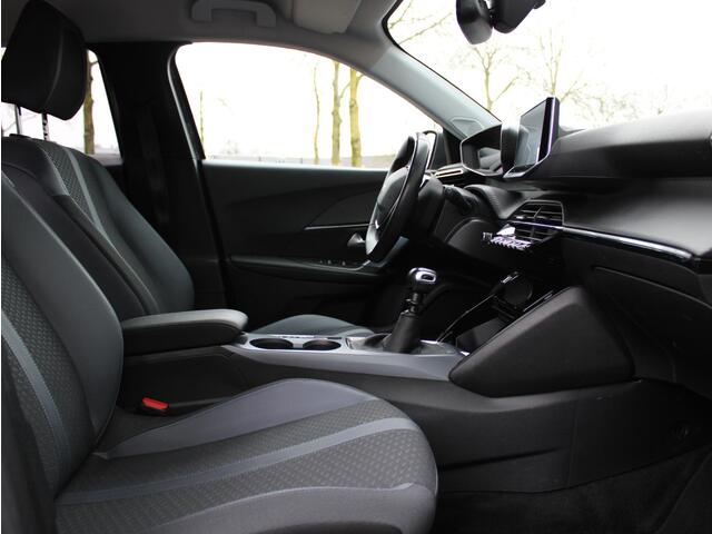 Peugeot 2008 1.2 PureTech Allure | Navi / Camera / Climate