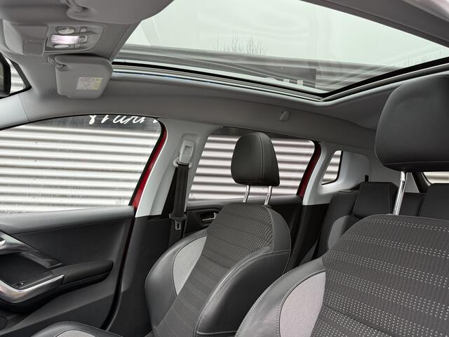 Peugeot 2008 1.2 PureTech Allure | Clima | Camera | Navigatie | Bluetooth | Panoramadak | Afn. Trekhaak | RIJKLAARPRIJS INCL 12 MAANDEN GARANTIE EN BEURT
