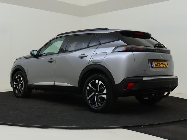 Peugeot 2008 1.2 PureTech 100 Allure | Benzine | Handgeschakeld | Zesversnellingsbak | Donker getint glas achter | Remote services | Regensensor | Cruise control | Automatisch dimmende binnenspiegel | Parkeersensoren |