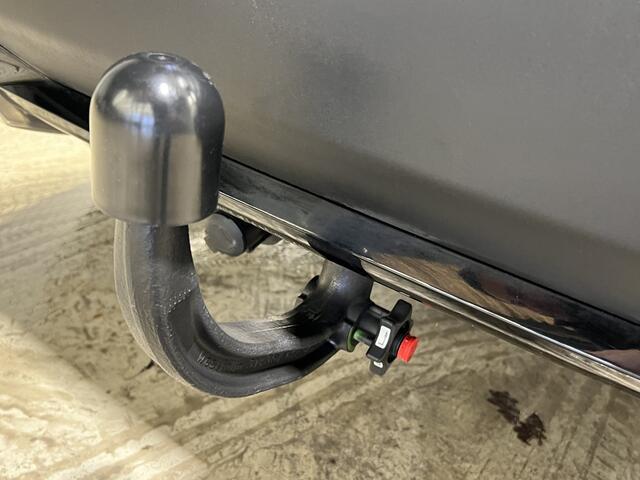 Peugeot 2008 1.2 PureTech Allure | Navigatie/Android/Apple Carplay | LM Velgen 17" | Achteruitrijcamera | Cruise Control Adaptief |