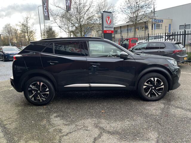 Peugeot 2008 1.2 PureTech Allure // LED // CRUISE // HALF LEDER // CAMERA+SENSOREN // NAVI+CARPLAY// STOELVERWARMING //
