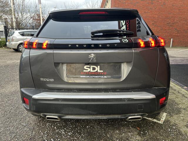 Peugeot 2008 1.2 PureTech Allure // FULL LED // NAVI + CARPLAY // CAMERA // KEYLESS // PDC