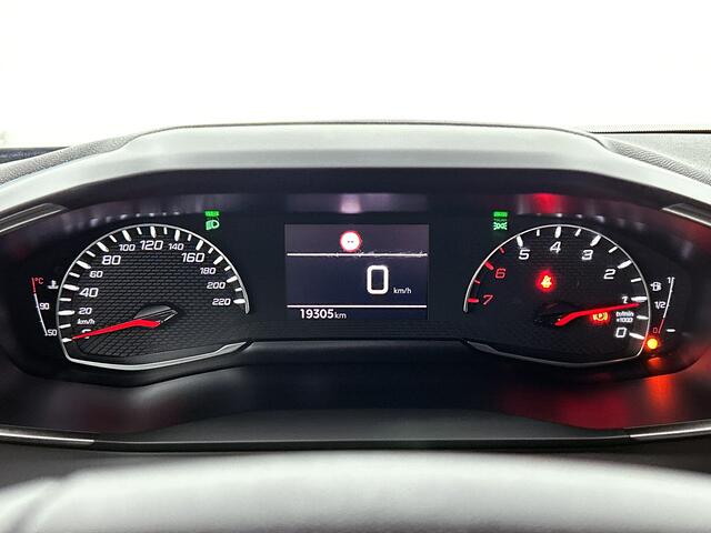 Peugeot 2008 130 pk Active Pack | Rijklaar | Apple Carplay | Camera | Stoelverwarming