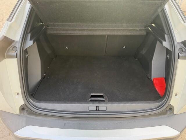 Peugeot 2008 1.2 PureTech GT NAVI I CAMERA APPLE CARPLAY ANDROID AUTO I LMV I