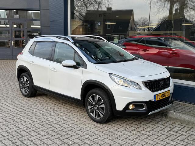 Peugeot 2008 1.2 Turbo 110 pk Allure | Full map Navigatie | LED-dagrijverlichting | 16 inch LM Velgen | Panorama-dak | Grip Control | 4-seizoenen banden | Climate Control | Cruise Control | Hoge instap |