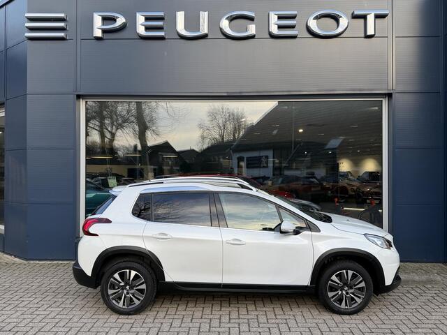 Peugeot 2008 1.2 Turbo 110 pk Allure | Full map Navigatie | LED-dagrijverlichting | 16 inch LM Velgen | Panorama-dak | Grip Control | 4-seizoenen banden | Climate Control | Cruise Control | Hoge instap |