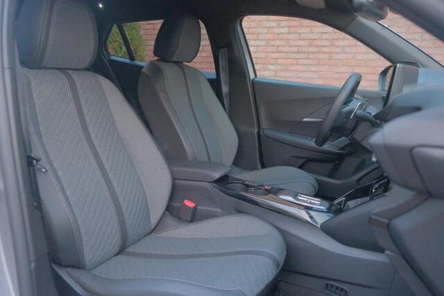 Peugeot 2008 1.2 Hybrid 145pk e-DCS6 Allure | Navi | App Connect | Adaptive Cruise | Camera | Blind Spot | PDC