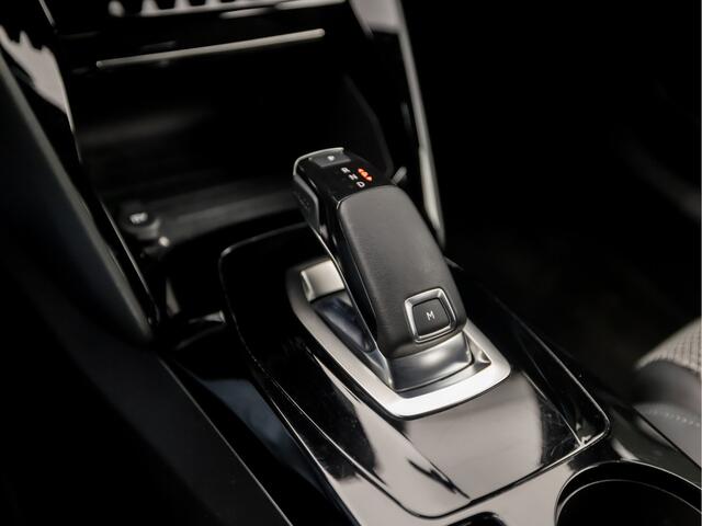 Peugeot 2008 1.2 PureTech GT-Line Automaat 131Pk (VIRTUAL COCKPIT, ZWART DAK, APPLE CARPLAY, 360 CAMERA, GROOT NAVI, LEDER, SFEERVERLICHTING, SPORTSTOELEN, GETINT GLAS, KEYLESS, NIEUWSTAAT)