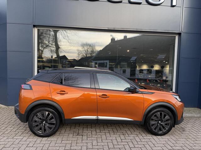 Peugeot 2008 1.2 Turbo 130 PK GT-Line | Panorama Schuif-Kanteldak | Navigatie via Telefoon | Stoelverwarming | Cruise Control | Full LED Verlichting | Keyless Start | 18" Lichtmetalen Velgen EVISSA | Climate Control | Camera | Parkeersensoren |
