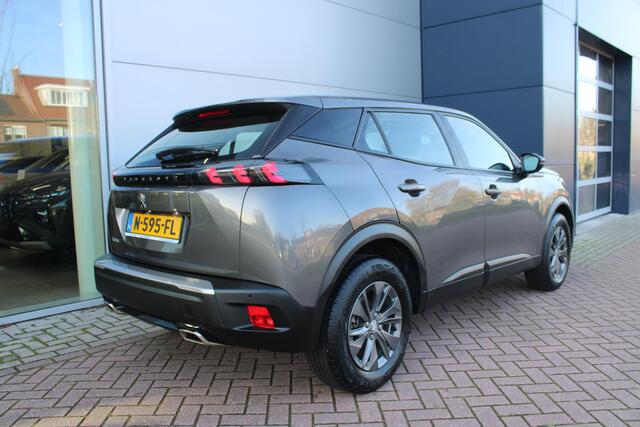 Peugeot 2008 1.2 PureTech 130pk Active Pack Automaat Airco Navi Camera Carplay 17.409km 1e eigenaar Nieuwstaat