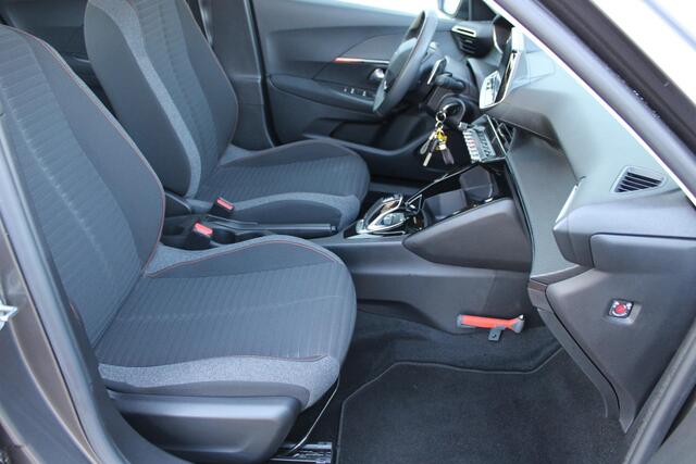 Peugeot 2008 1.2 PureTech 130pk Active Pack Automaat Airco Navi Camera Carplay 17.409km 1e eigenaar Nieuwstaat