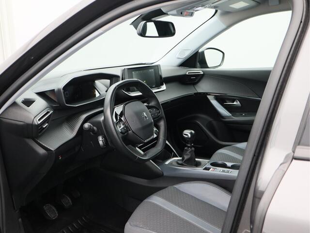 Peugeot 2008 1.2 PureTech Allure/ lage km/ zeer mooi!