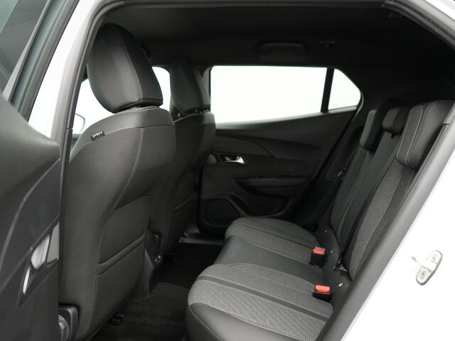 Peugeot 2008 1.2 Hybrid 145 Allure Stoere uitvoering!!