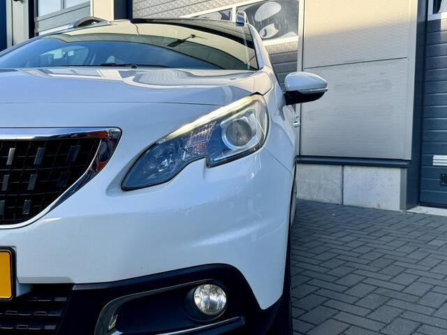 Peugeot 2008 1.2/ 110 PK Blue Lion Airco, Panoramadak, LED