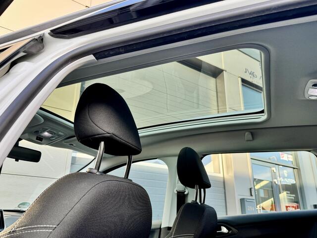 Peugeot 2008 1.2/ 110 PK Blue Lion Airco, Panoramadak, LED