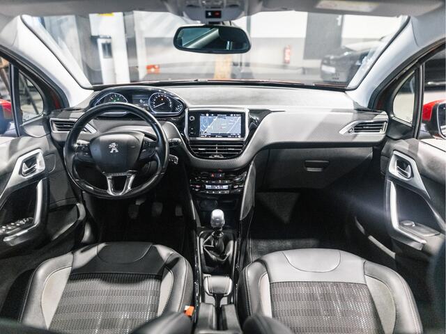 Peugeot 2008 1.2 110pk Allure Navigatie | Camera | Airco | Cruise | Trekhaak