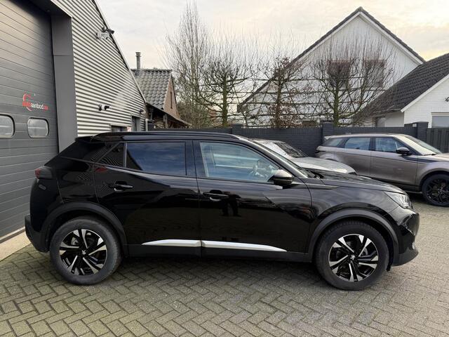 Peugeot 2008 1.2 PureTech Blue Lease Allure | Navigatie | Camera | Cruise Control | Climate Control | Trekhaak |