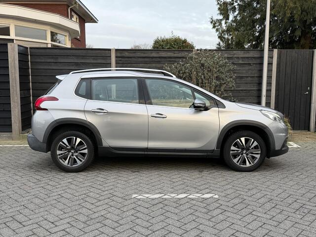 Peugeot 2008 Allure 1.2 PureTech 110PK EAT6 Automaat Navigatie, Achteruitrijcamera, Parkeersensoren, Apple Carplay, Android Auto
