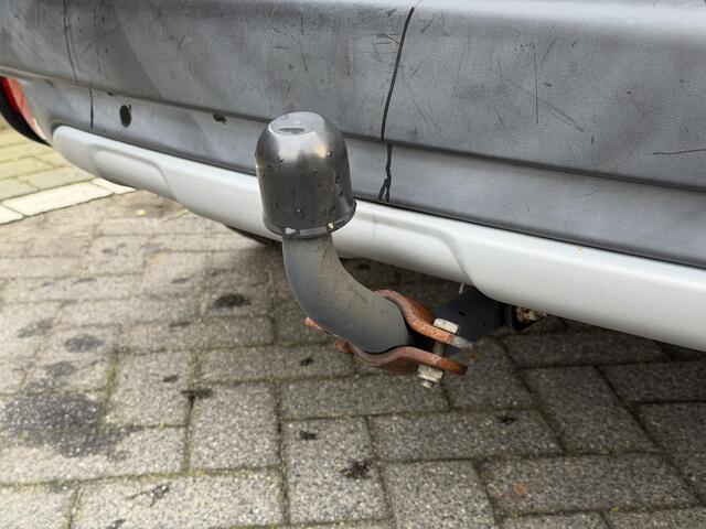 Peugeot 2008 Allure 1.2 PureTech 110PK EAT6 Automaat Navigatie, Achteruitrijcamera, Parkeersensoren, Apple Carplay, Android Auto