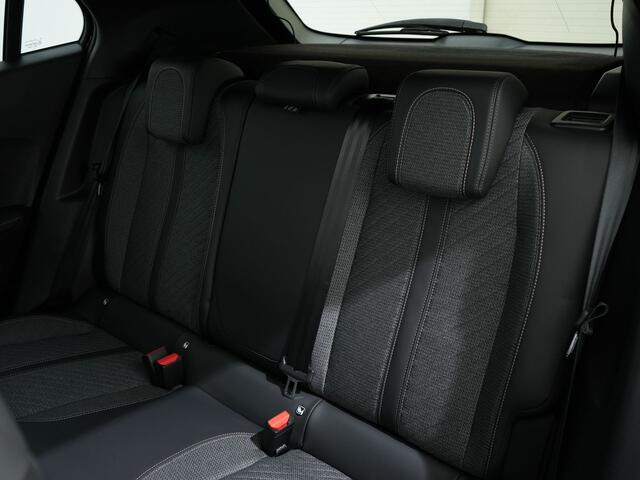 Peugeot 2008 1.2 PURETECH 130PK ALLURE | Cruise Adaptief | Camera | PDC v/a .